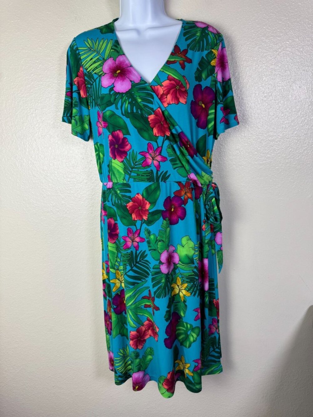 Susan Graver Faux Wrap Dress Medium Liquid Knit Boho Tropical Floral Short sleev